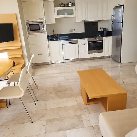 Apartment Gold City *